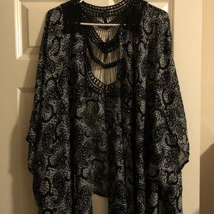 Lane Bryant Paisely Kimono w/Lace